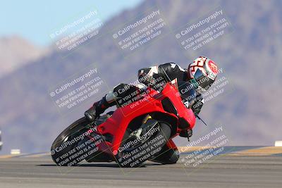 media/Oct-01-2023-SoCal Trackdays (Sun) [[4c570cc352]]/Turn 9 Set 1 (950am)/